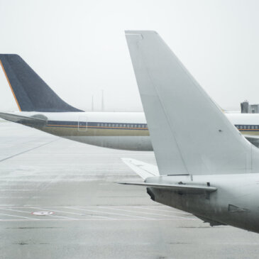 Alaska Airlines holder pause med Boeing 737 MAX 9-flåden, hvilket får nationale konsekvenser for flyvningerne